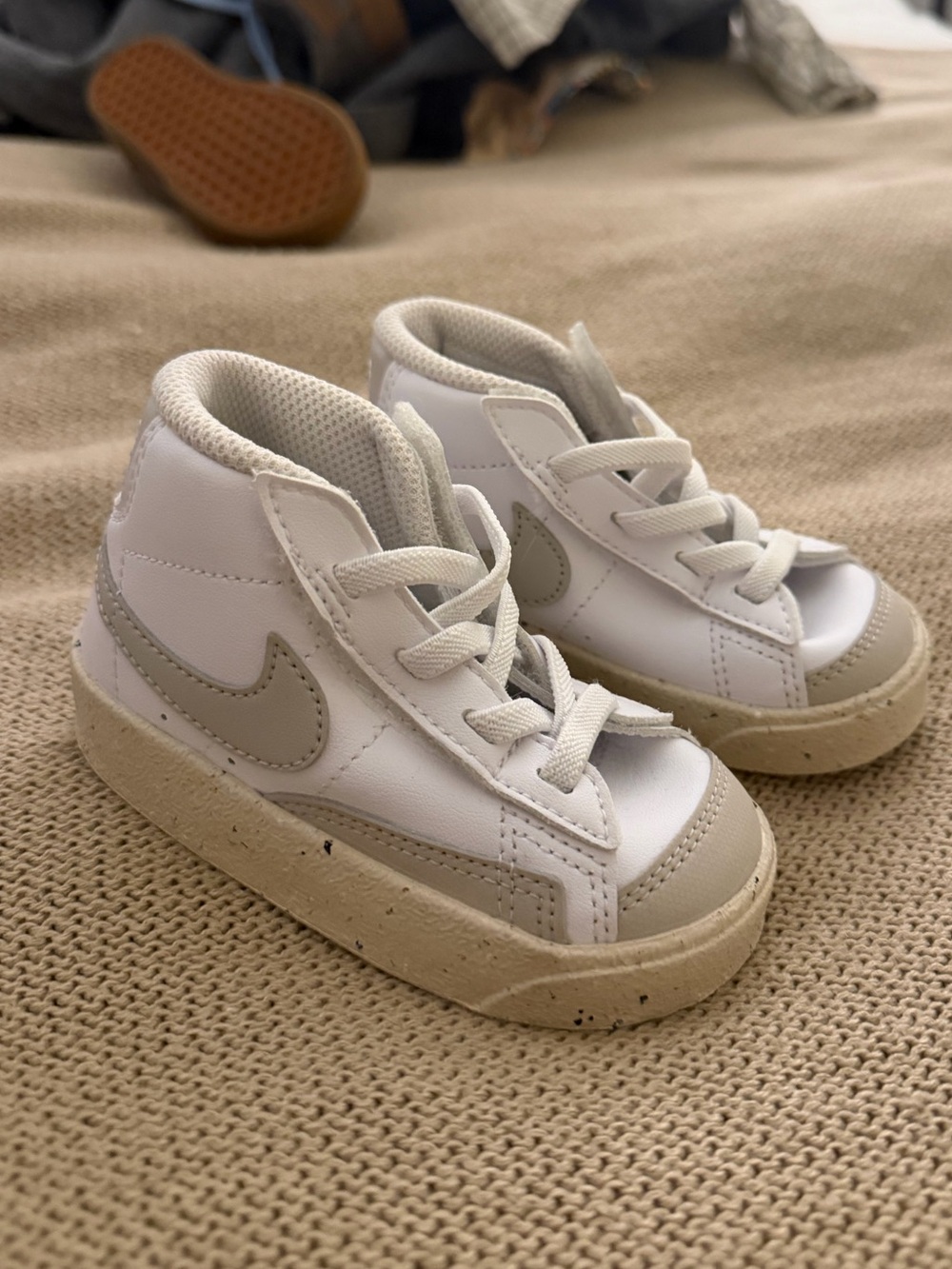 Nike Kids High-Top Sneakers in White and Beige